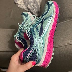 Brooks Adrenaline GTS 16 Women's Athletic Running Shoes Pink Teal Blue Size 9B